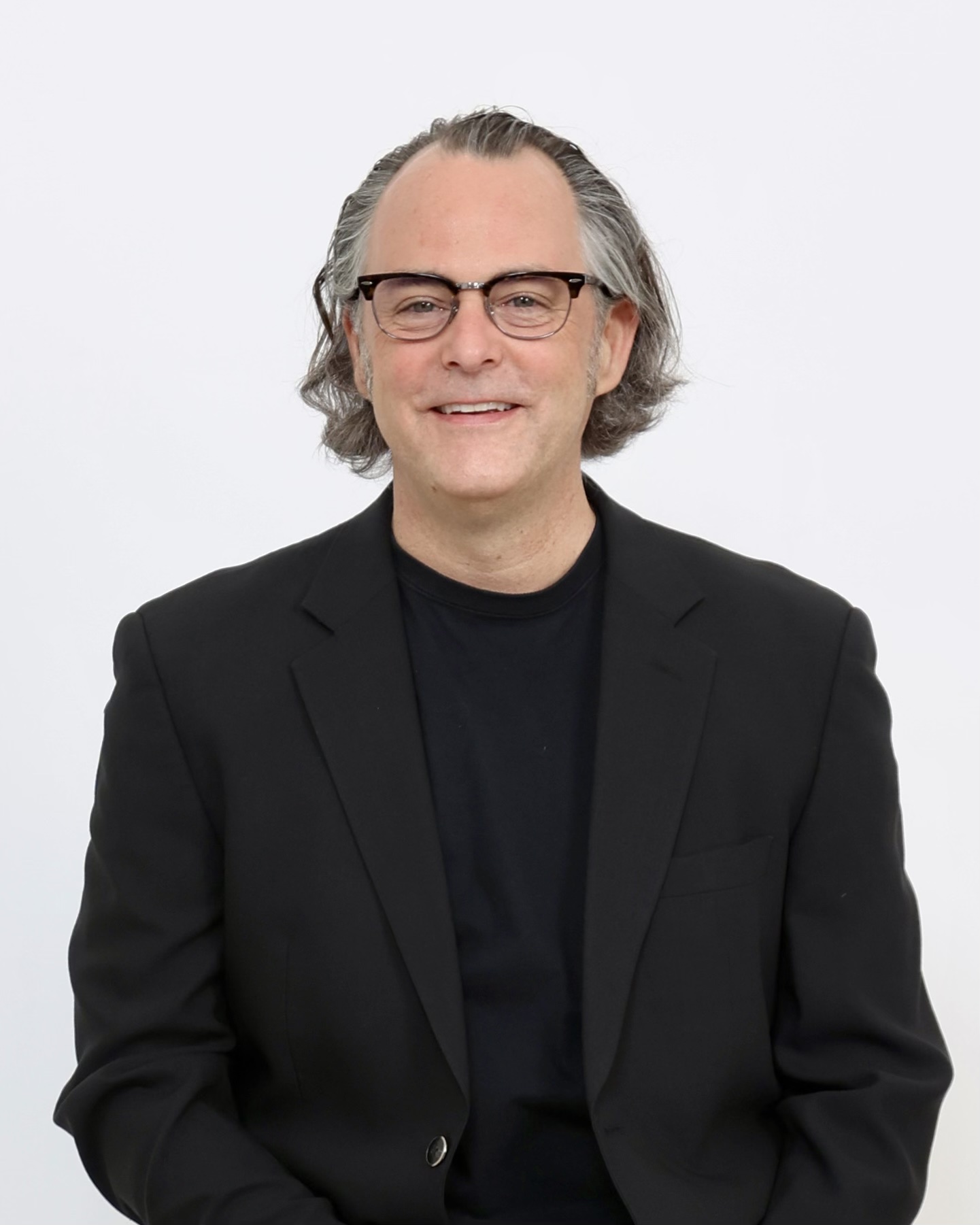 Dave prior headshot 2024